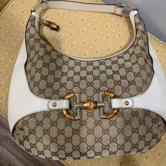 Gucci hobo bag.1 tiny stain. See pics.clean in/out - Picture 2 of 16